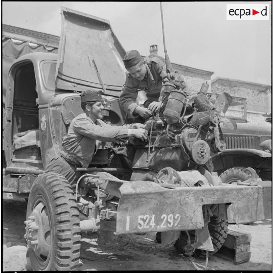 Travaux de la 403e CMRM. [Description en cours]