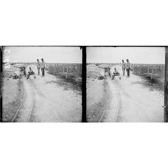 Nord de Saint-Hilaire-le-Grand (Marne). Voie Decauville. [légende d'origine]