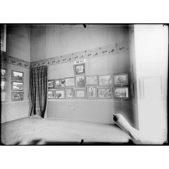 Paris. Louvre. Pavillon de Marsan. Exposition des photographies de guerre prises par les armées alliées. [légende d'origine]