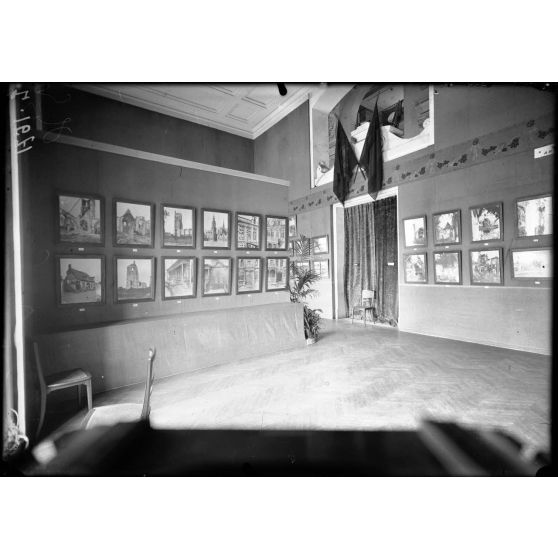 Exposition de la SPA [Section Photographique des Armées]. Section belge. [légende d'origine]