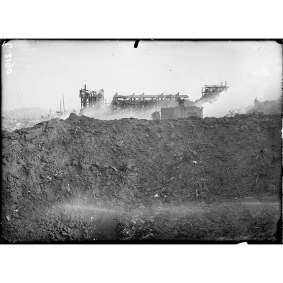 Massy Palaiseau. Incendie et explosion de la poudrerie Loyer, le 20 janvier 1917. [légende d'origine]