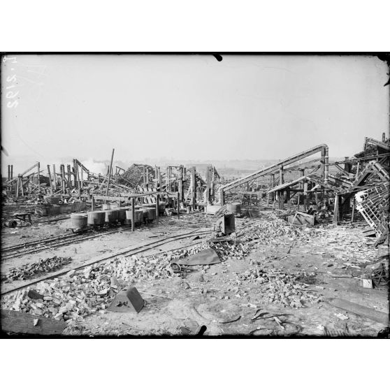 Massy Palaiseau. Incendie et explosion de la poudrerie Loyer, le 20 janvier 1917. [légende d'origine]