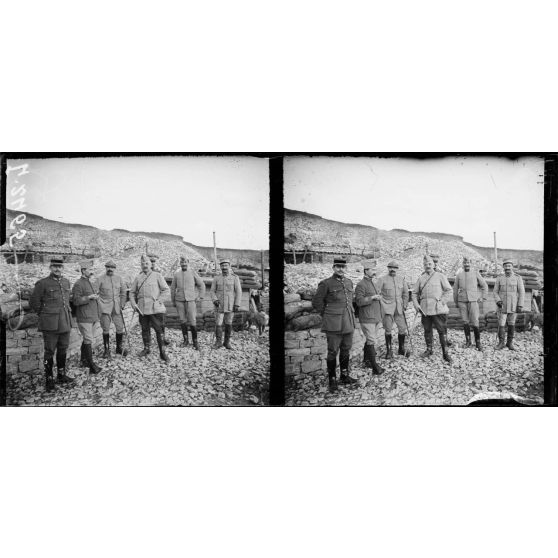 Fort de Souville, Meuse, le général Corvisart et son EM à son PC. [légende d'origine]