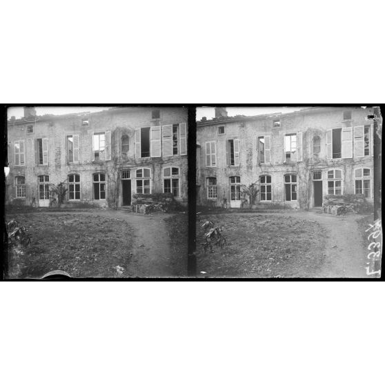 Verdun (Meuse). La maison du docteur Kulmann? (côté du jardin). [légende d'origine]