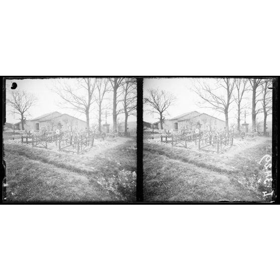 Vigneulles, le cimetière militaire. [légende d'origine]