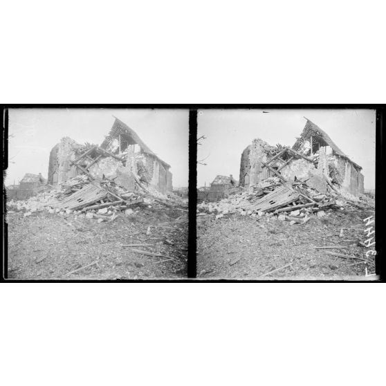 Cachy (Somme). Les ruines de l'église. [légende d'origine]