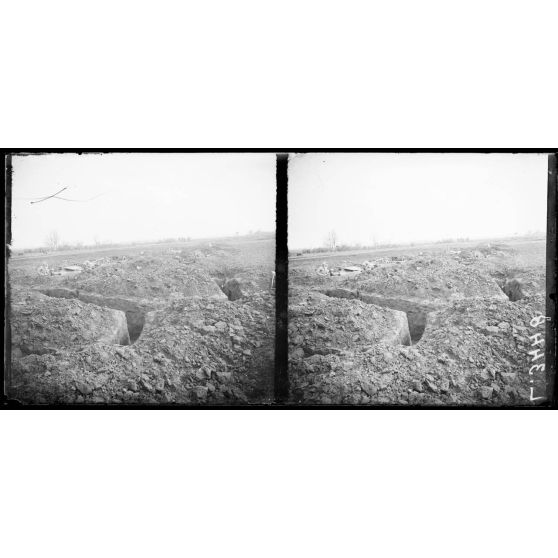 Devant Villers-Bretonneux (Somme). Les premières lignes et les abris. [légende d'origine]