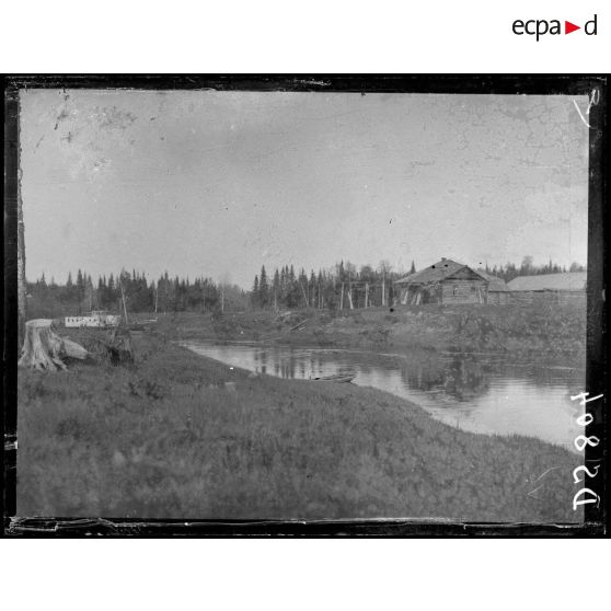 Expédition vers le front bolchevik. Sur la Keltma, entre Boundioutchkoïé et Ekaterinski Canal. Cordon n°3. [légende d'origine]