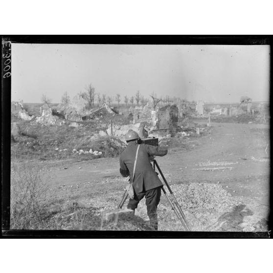 Souain (Marne). Un opérateur de la SPCA au travail. [légende d'origine]