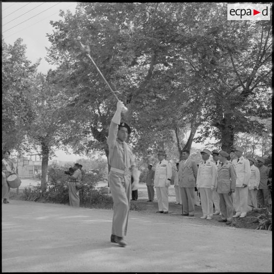 Le défilé des élèves de l'EMPNA, Koléa.