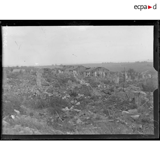 Montfaucon (Meuse). Le village. [légende d'origine]