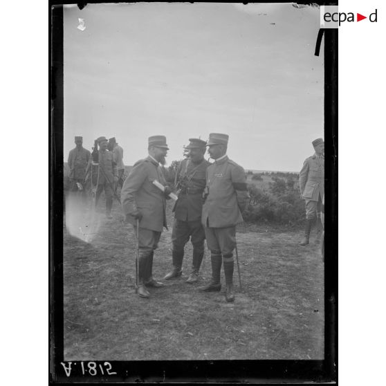 Camp de Mailly. Aube. Le colonel Sauteyron, chef de la mission italienne. [légende d'origine]