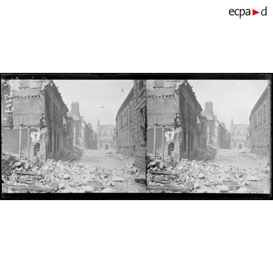 Ham (Somme). La rue Notre-Dame. [légende d'origine]
