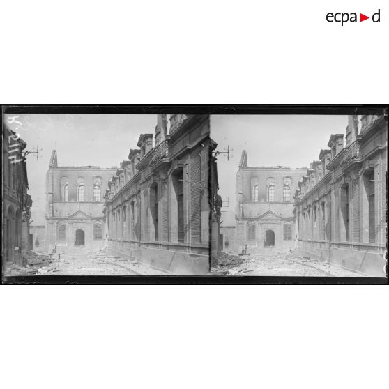 Ham (Somme). L'église Saint Charles. [légende d'origine]