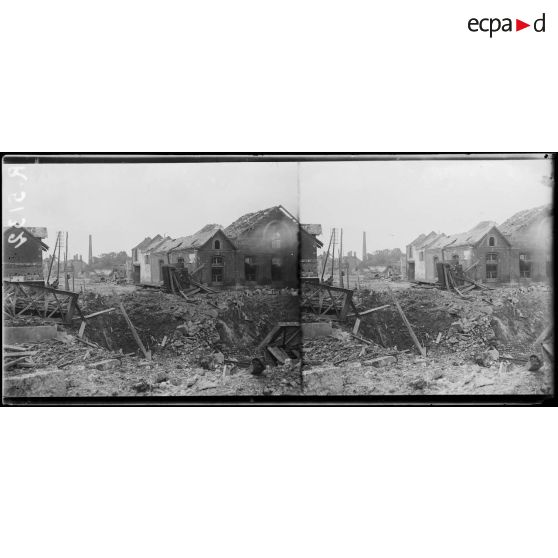 Ham (Somme). Un pont sauté sur la route de Guiscard. [légende d'origine]