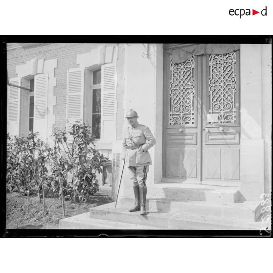 Ribécourt (Oise). Le général Gamelin, commandant la 9ème division. [légende d’origine]