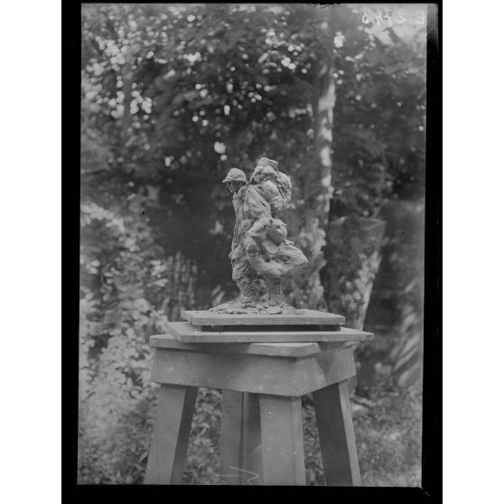 Châlons sur Marne. Maquette pour la décoration du buffet des permissionnaires (fondation de la Croix Rouge américaine). Le poilu. [légende d'origine]
