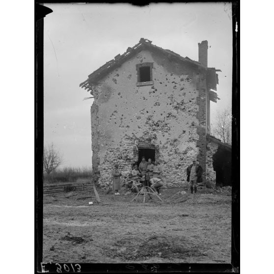 Thuisy. Marne. La gare. [légende d'origine]