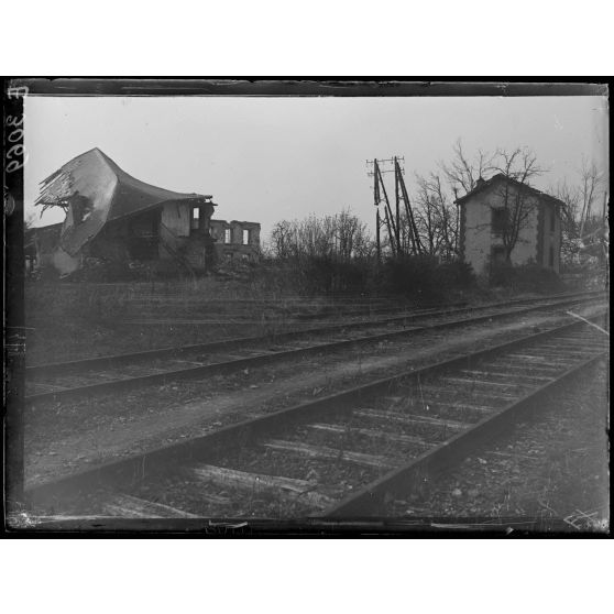 Thuisy. Marne. La gare. [légende d'origine]