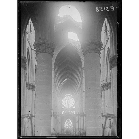 Reims. Intérieur de la cathédrale. [légende d'origine]