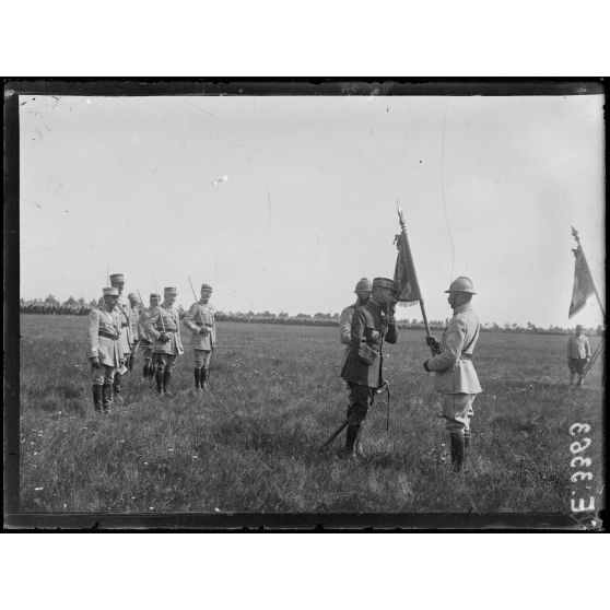 [Marne.Châlons sur Marne.Revue de la 1re Division de cavalerie.]