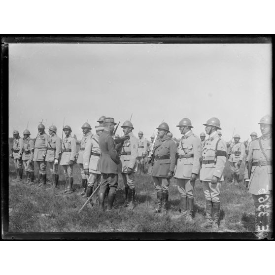[Marne.Châlons sur Marne.Revue de la 1re Division de cavalerie.]