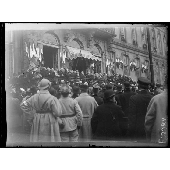 Metz. Voyage de Mr Poincaré. Discours du Président à l'hôtel de ville. [légende d'origine]