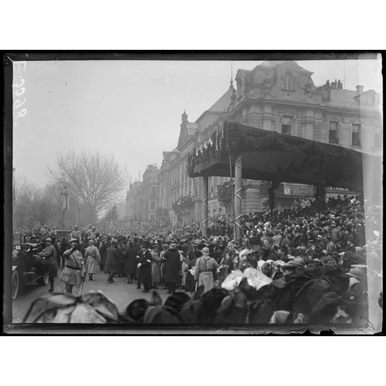 Strasbourg. Voyage de Mr Poincaré. La tribune officielle. [légende d'origine]
