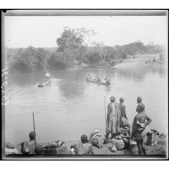 Route de Tibati à N'Gaoundéré. Passage du Moor. [légende d'origine]
