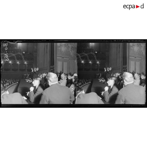 Paris - Trocadéro. Discours de Monsieur Vandervelde, ministre d'Etat belge. [légende d’origine]