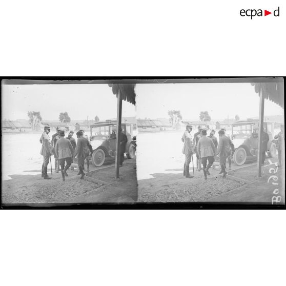 Souilly (Meuse), arrivée du révérend Mac Farland à l'hôpital d'évacuation. [légende d'origine]