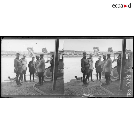 Souilly (Meuse), arrivée du révérend Mac Farland à l'hôpital d'évacuation. [légende d'origine]