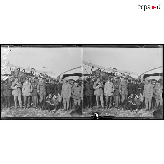 Près de Sézanne. Un groupe de bombardiers. [légende d'origine]