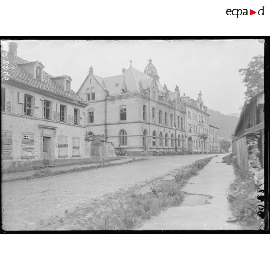 Thann, Alsace. La poste. [légende d'origine]