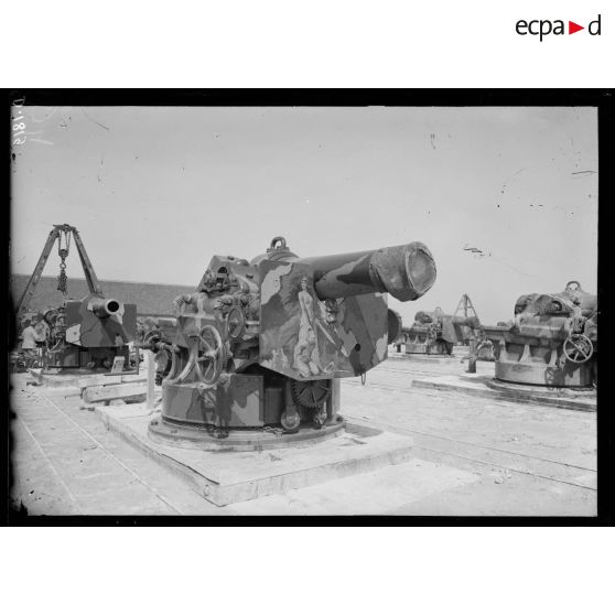 Camp de Mailly, Aube, spécimen de maquillage artistique d'une pièce de 270 mm. [légende d'origine]