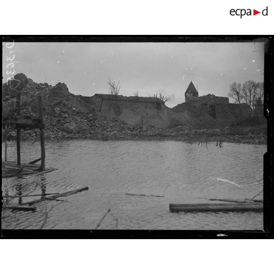 Ham (Somme), vue du château. [légende d'origine]