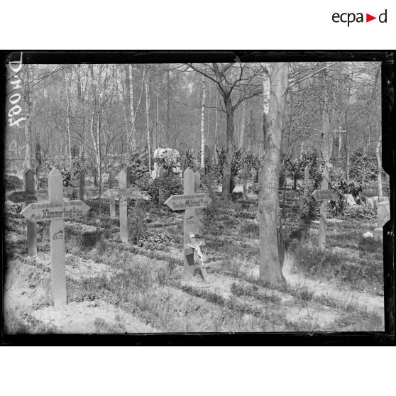 Bailly (Oise), le petit cimetière allemand. [légende d'origine]