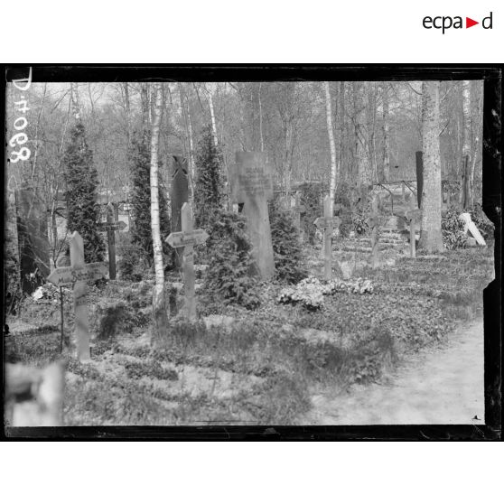 Bailly (Oise), le petit cimetière allemand. [légende d'origine]