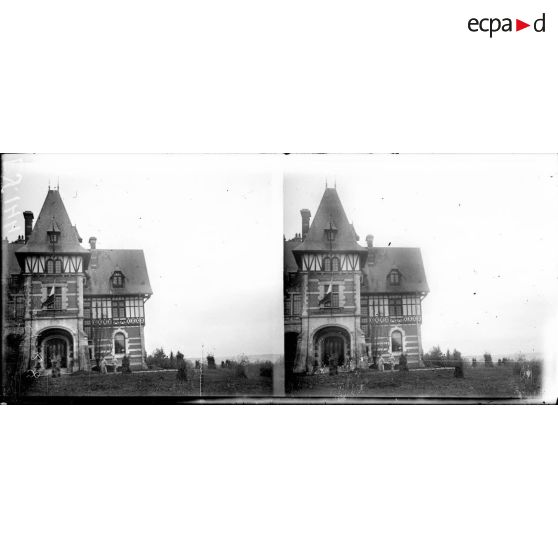 La villa anciennement occupée par le Kaiser et désormais habitée par l'Etat-major français [légende d'origine]