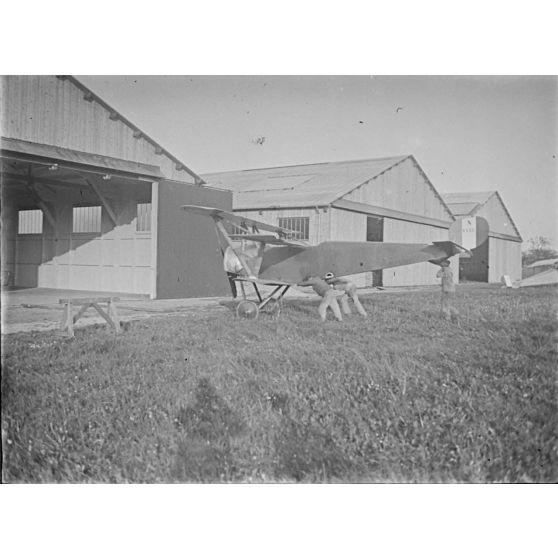 [Triplan Nieuport, Villacoublay, 1916.]