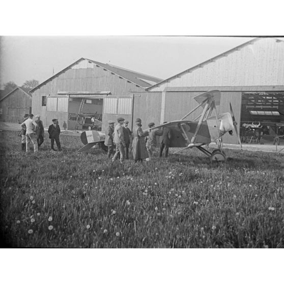 [Triplan Nieuport, Villacoublay, 1916.]