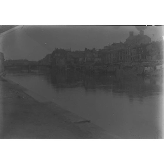 1-4. [Verdun. Bords de Meuse, s.d.]