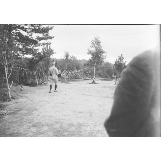 [Expérimentation d'un canon de 75 mm, s.d.]