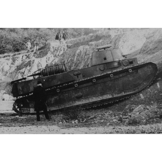 [Expérimentation de char FCM, La-Seyne-sur-Mer, s.d.]