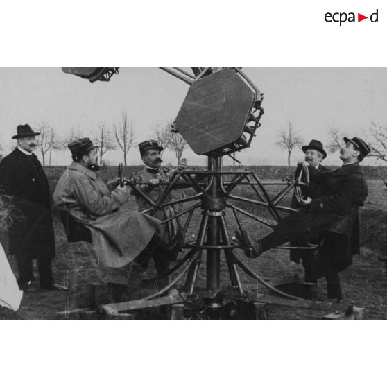 [Expérimentation d'un dispositif d'écoute dit Ecouteur Perrin, mars 1918.]