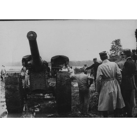[Expérimentation d'une pièce d'artillerie, s.d.]