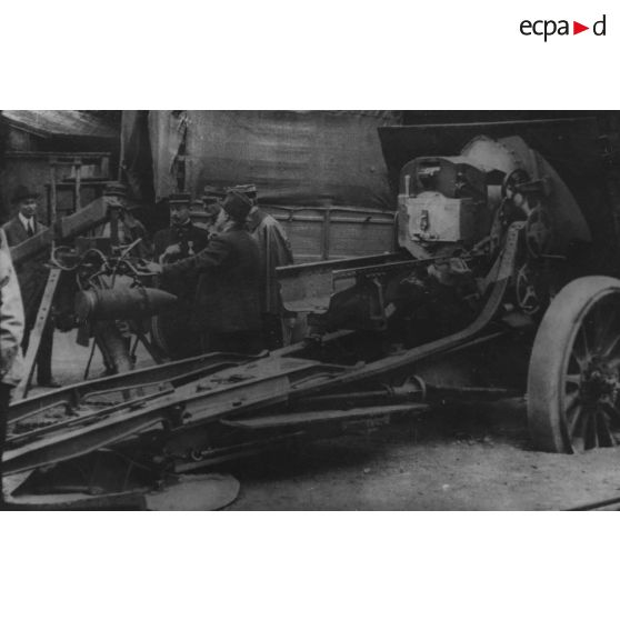 [Expérimentation d'une pièce d'artillerie, s.d.]