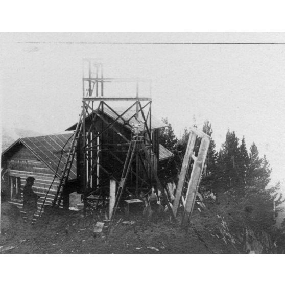 Constructions à Prégentil. [légende d'origine]