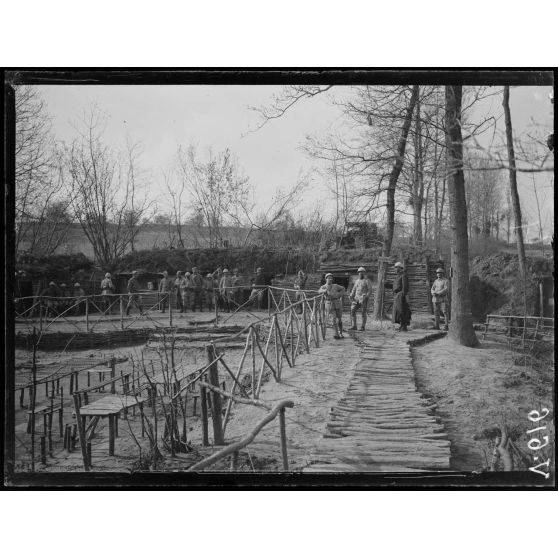 Aux environs de Craonnelle, Aisne, le lieu dit "La Source". [légende d'origine]