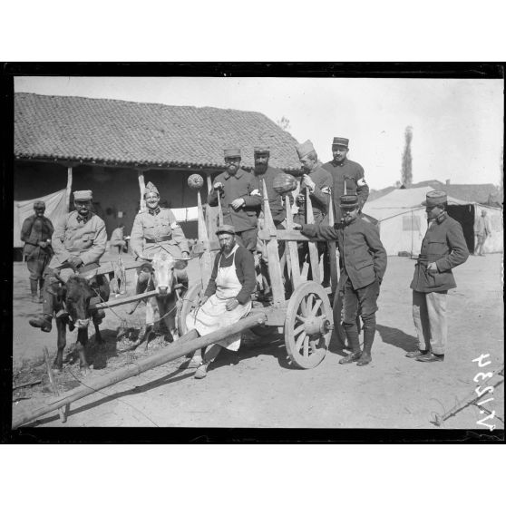 Sopotznni. Ambulance mobile n°1, le repos après trois nuits. [légende d'origine]